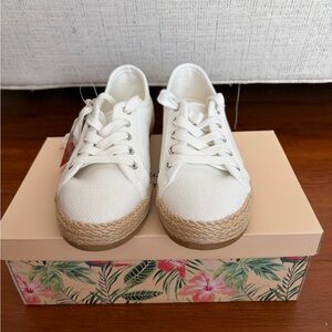 Tommy Bahama White Canvas Lace-Up Espadrille Sneakers